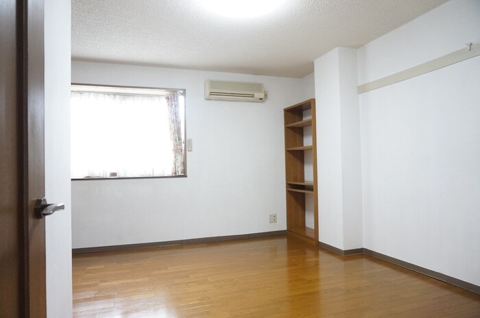 物件内観写真21　(居室)