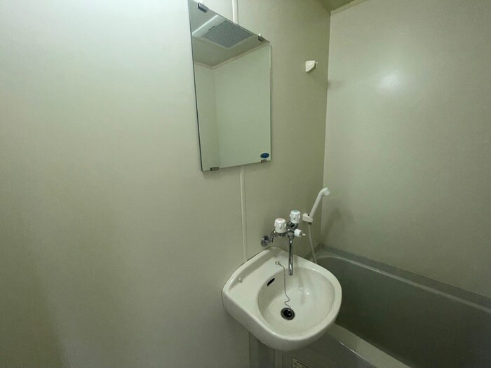 物件内観写真12　(洗面)