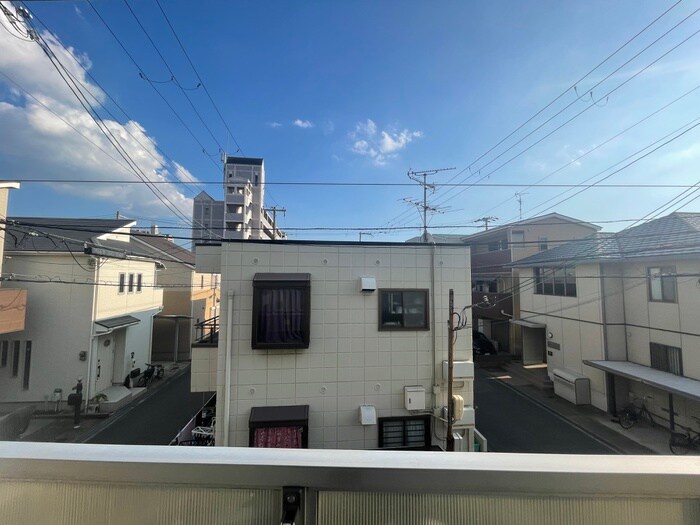 物件内観写真16　(室内からの展望)