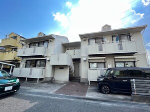 ファミ－ル宮本外観写真