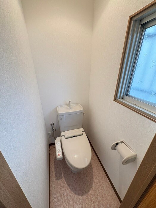 物件内観写真10　(トイレ)