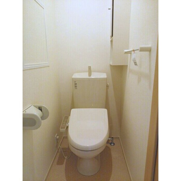 物件内観写真9　(トイレ)