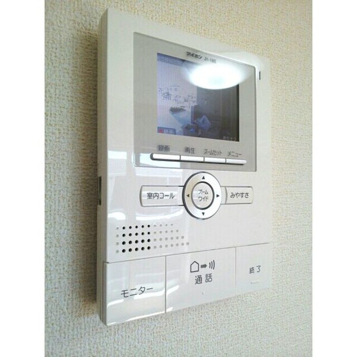 物件内観写真13　(玄関)