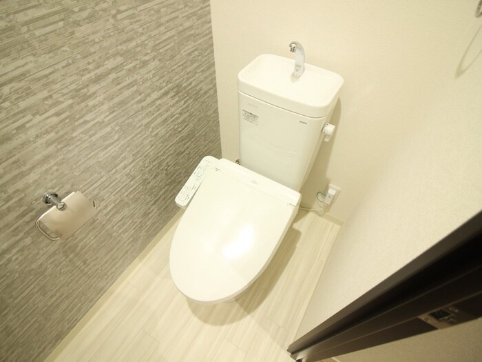 物件内観写真12　(トイレ)