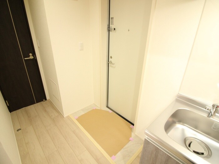 物件内観写真19　(玄関)