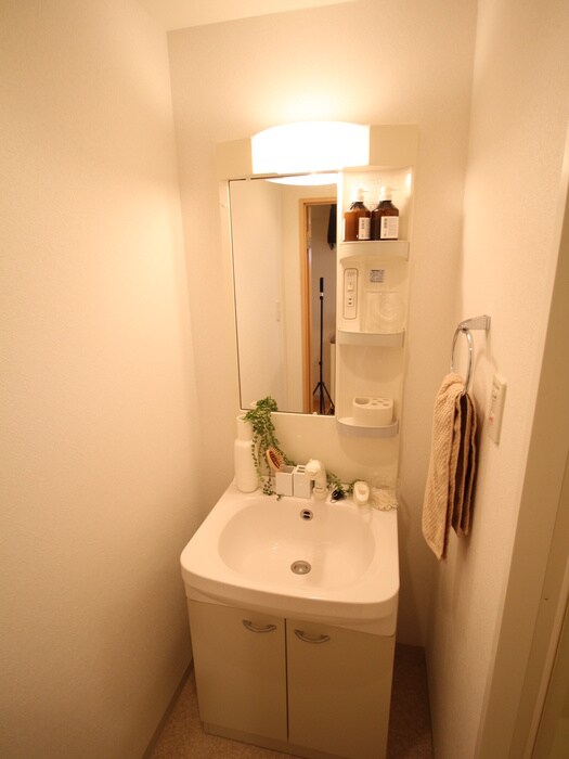 物件内観写真9　(洗面)