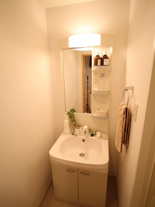 物件内観写真9　(洗面)