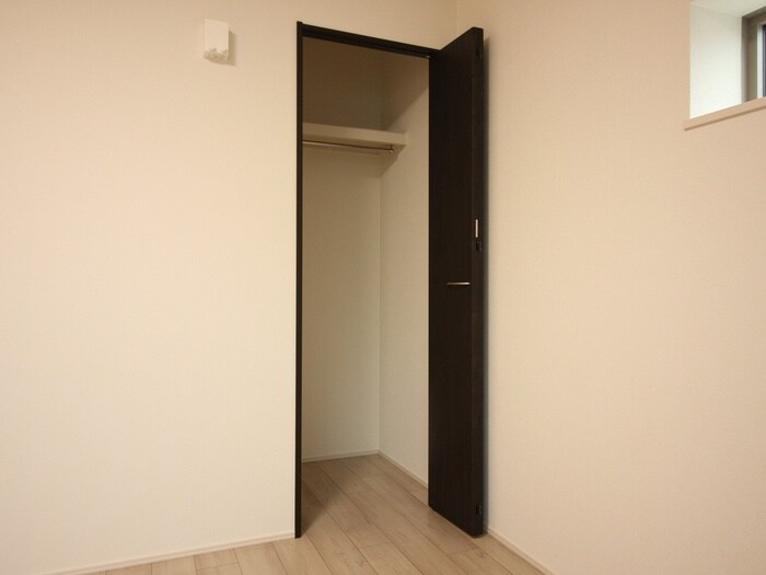 物件内観写真9　(収納)