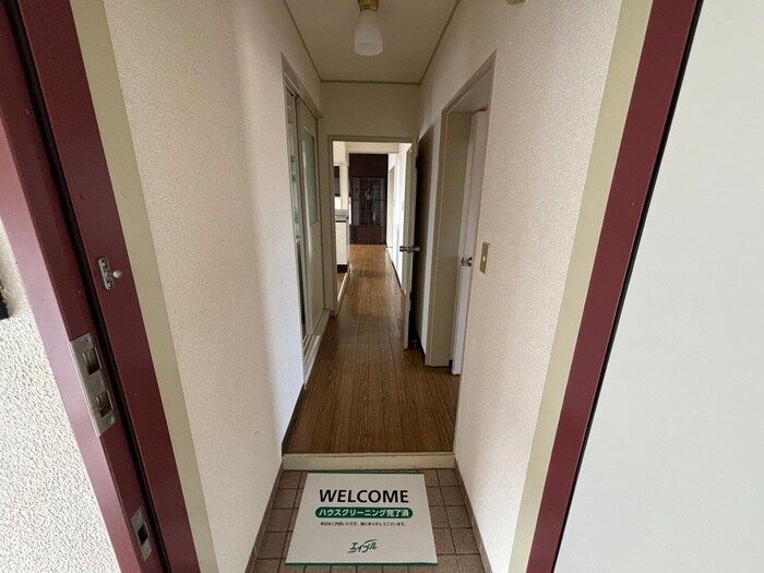 物件内観写真18　(玄関)