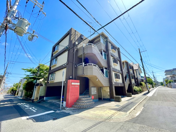 ベルシェ岡本