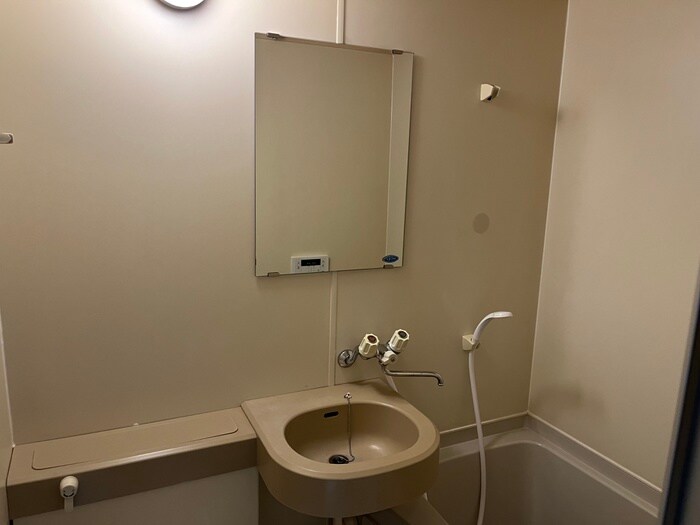 物件内観写真12　(洗面)