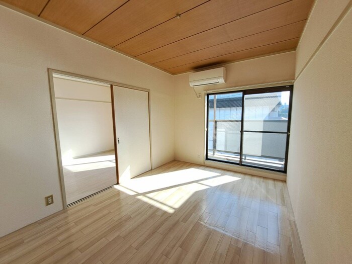 物件内観写真7　(居室)