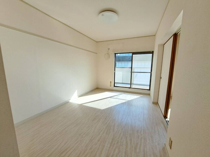 物件内観写真18　(居室)
