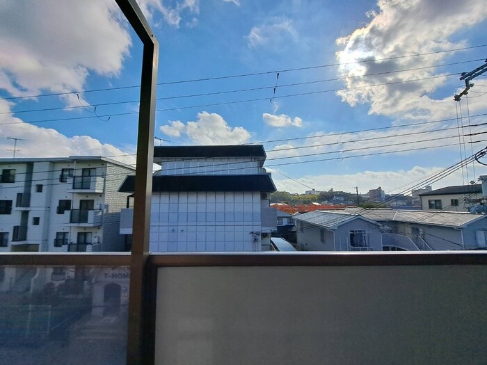 物件内観写真22　(室内からの展望)