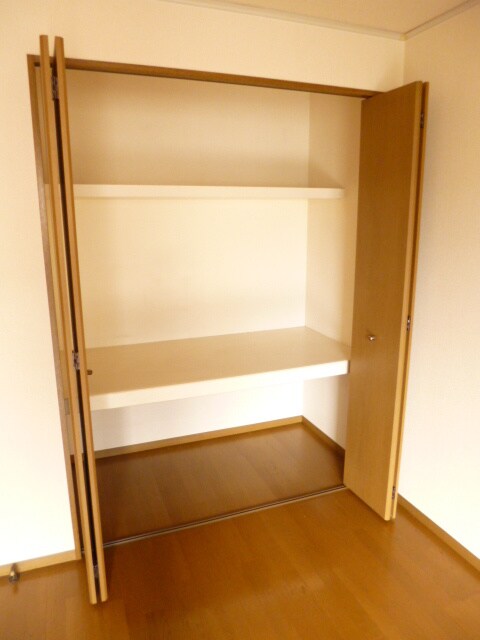 物件内観写真11　(収納)