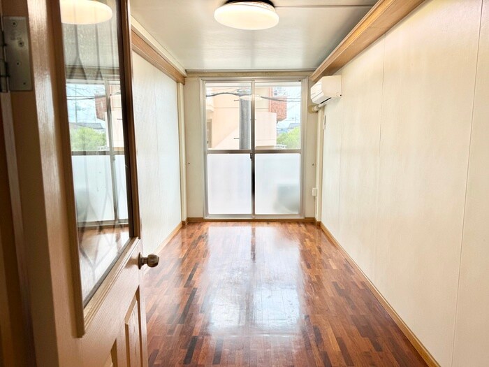 物件内観写真10　(居室)