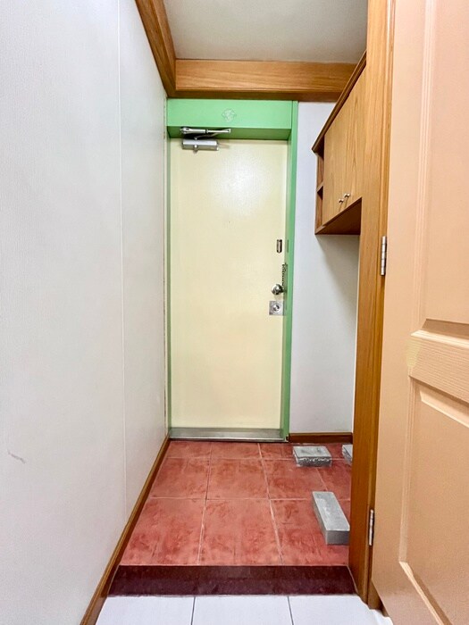 物件内観写真15　(玄関)