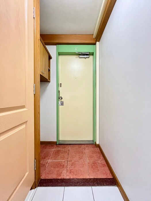 物件内観写真15　(玄関)