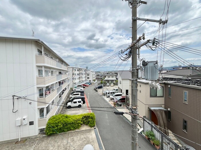 物件内観写真18　(室内からの展望)