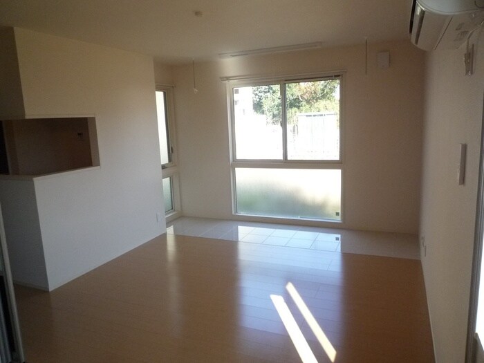 物件内観写真10　(居室)