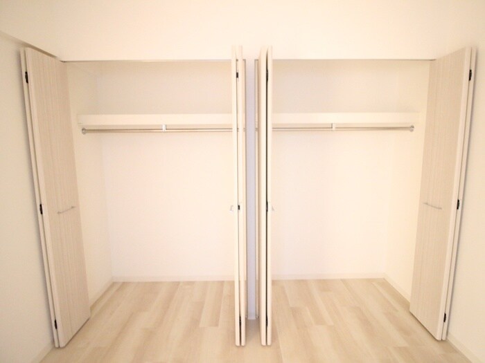 物件内観写真12　(収納)