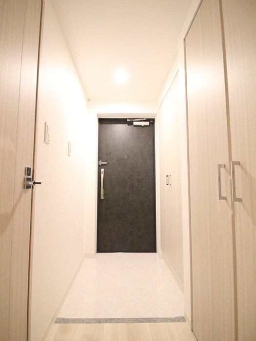 物件内観写真15　(玄関)
