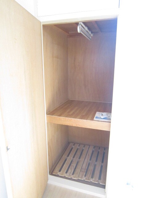 物件内観写真5　(収納)