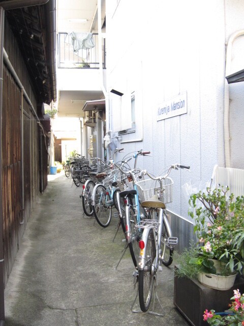 物件外観写真3　(駐輪場)