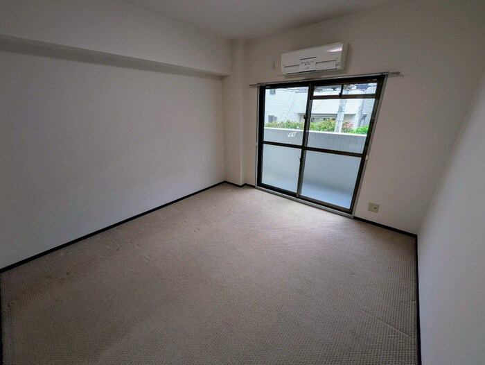 物件内観写真10　(居室)