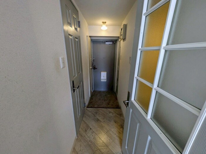 物件内観写真17　(玄関)