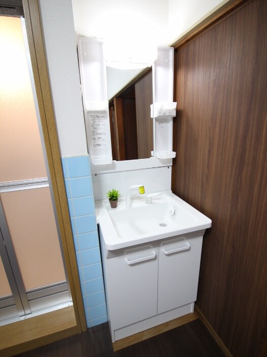 物件内観写真8　(洗面)