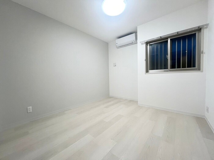 物件内観写真11　(居室)