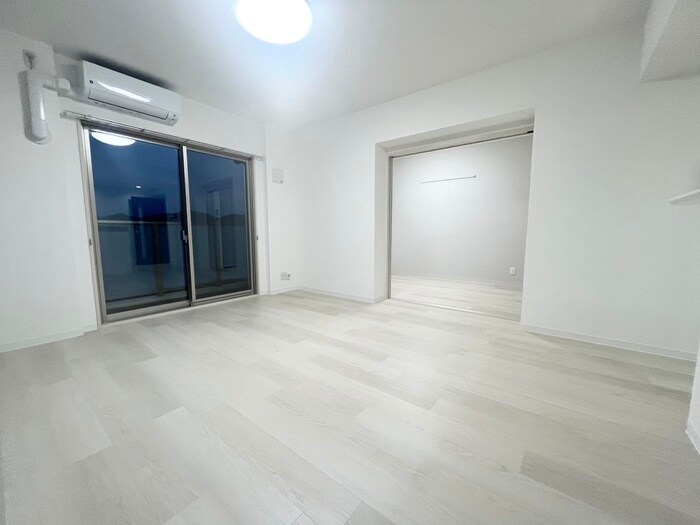 物件内観写真16　(居室)