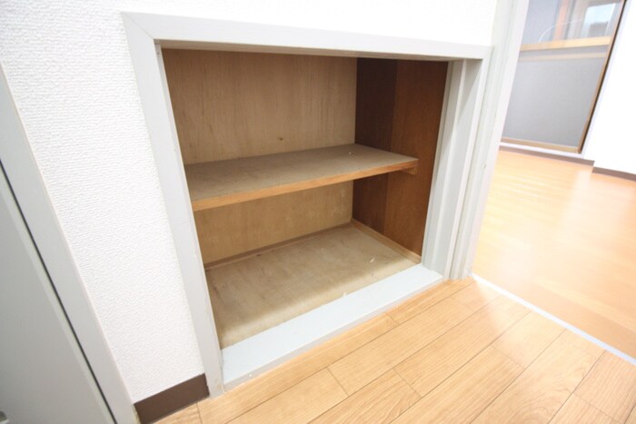 物件内観写真12　(靴箱)