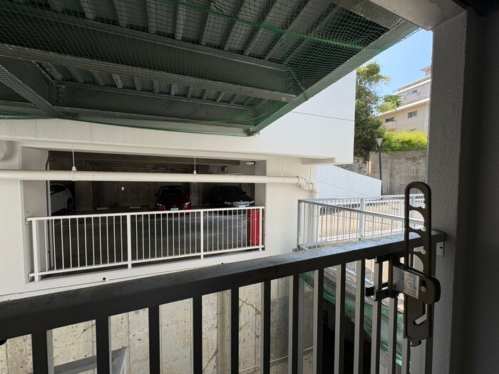 物件内観写真17　(室内からの展望)