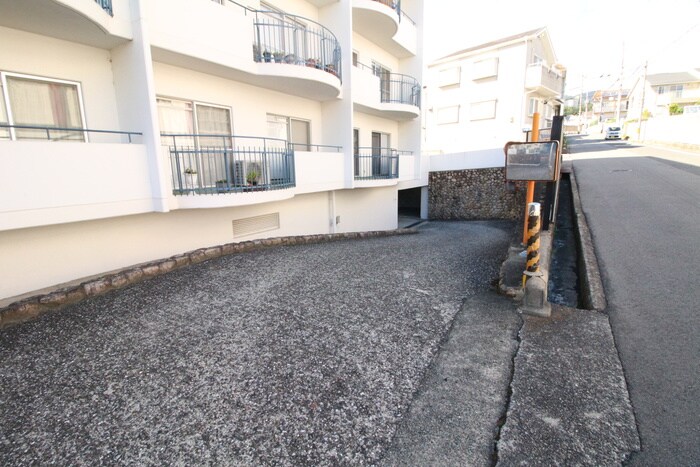 物件外観写真5　(外観写真)