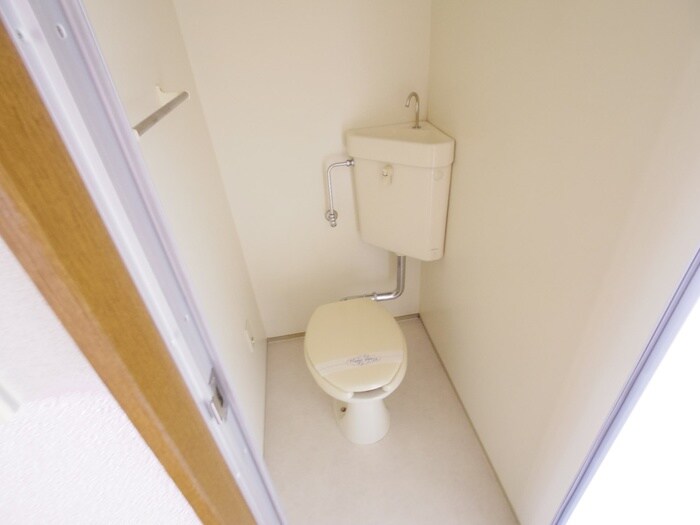 物件内観写真14　(トイレ)