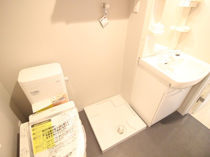 物件内観写真15　(洗濯機置場)