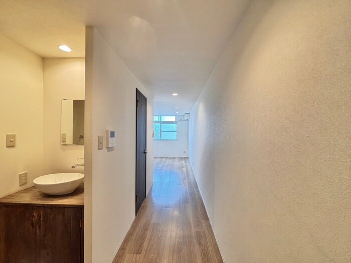 物件内観写真20　(廊下)