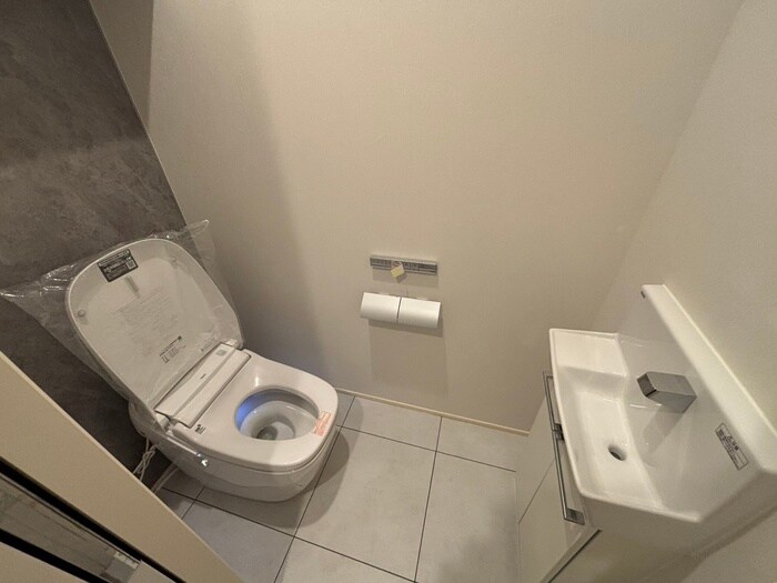 物件内観写真12　(トイレ)