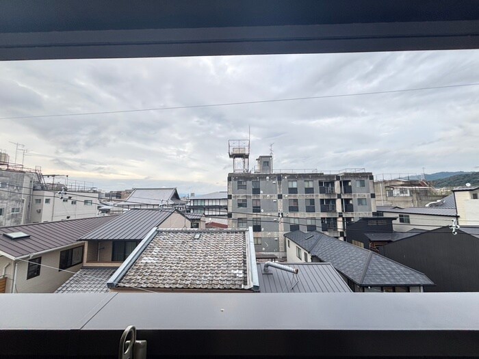 物件内観写真16　(室内からの展望)