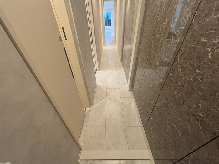 物件内観写真18　(廊下)