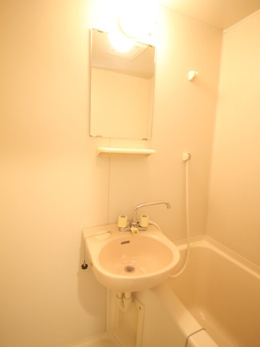 物件内観写真9　(洗面)