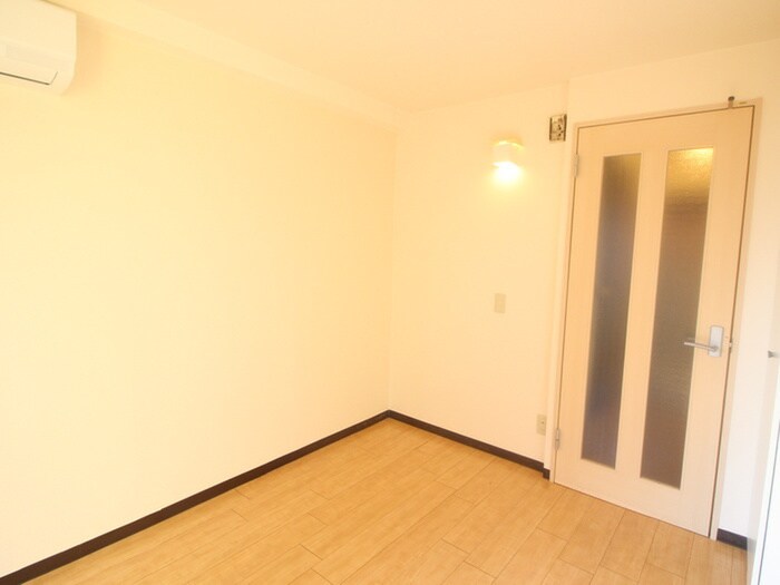 物件内観写真14　(居室)