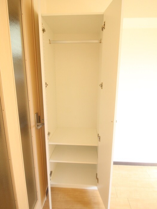 物件内観写真16　(収納)