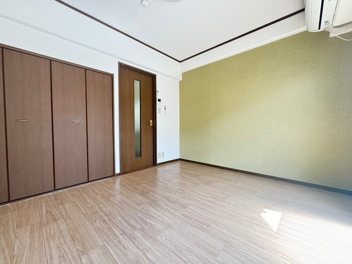 物件内観写真7　(居室)