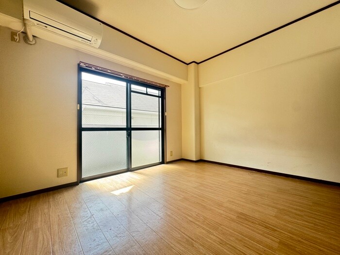 物件内観写真14　(居室)