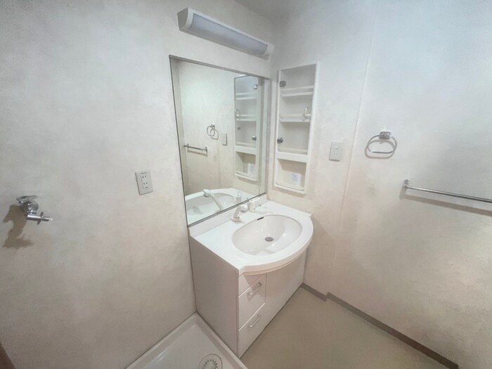 物件内観写真12　(洗面)