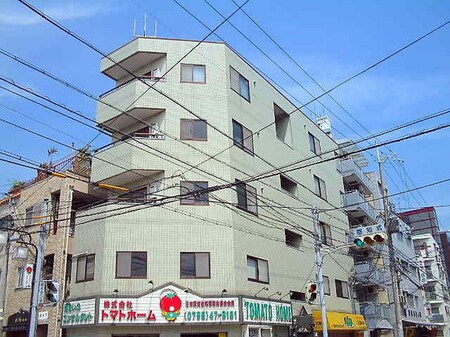 シークロジュマン外観写真