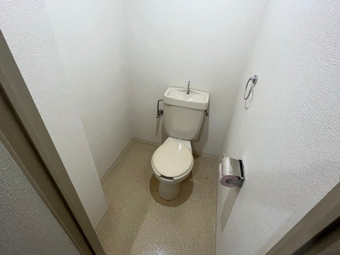 物件内観写真10　(トイレ)